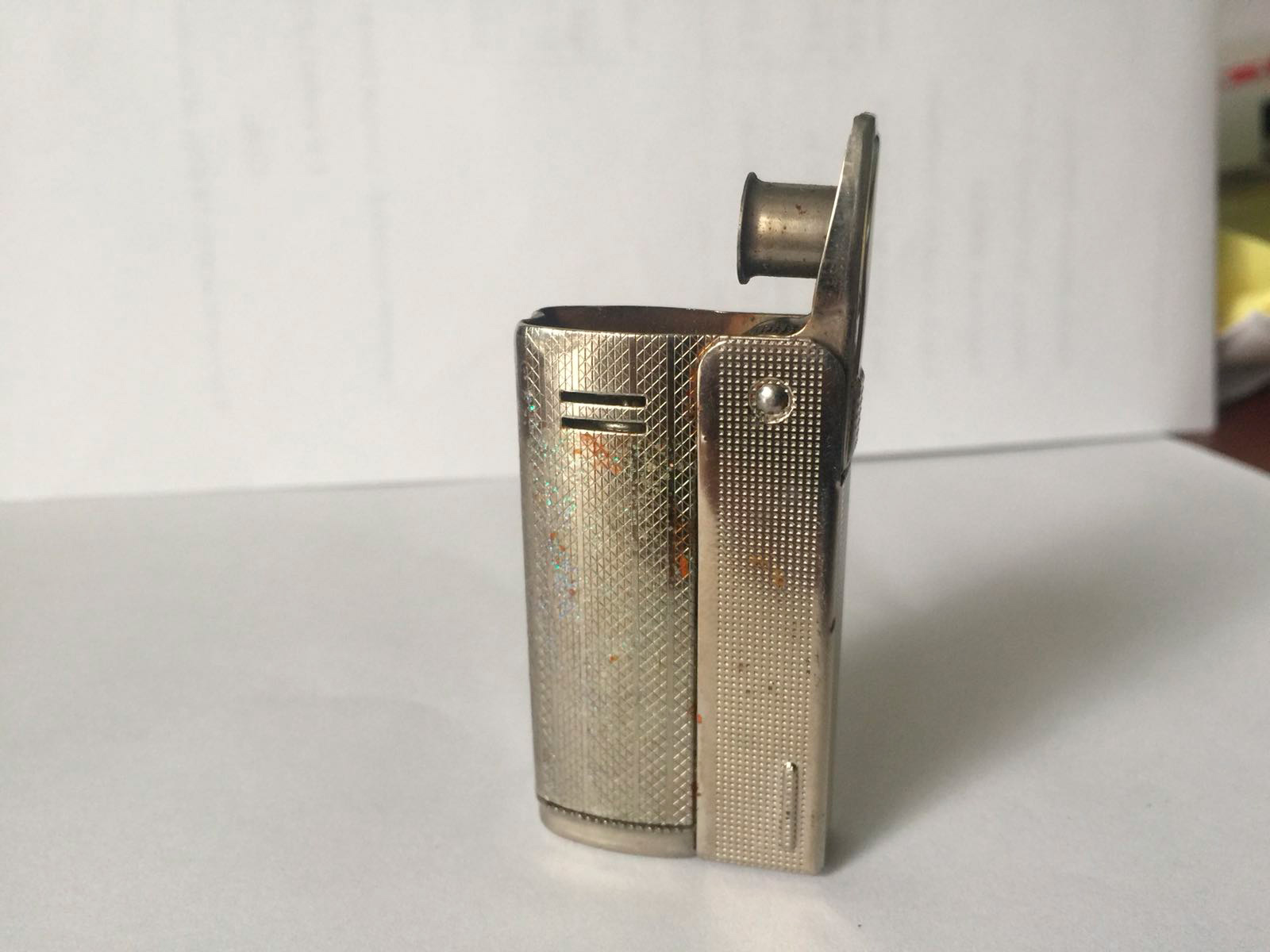  Lighter for gasoline. Austria. Used.  www.a2900.com  a2900 store Online. Canada. USA. Запальничка бензинова. Виготовлена в Австрії. Що була у використанні. Зажигалка бензиновая. Изготовлена в Австрии. Бывшая в употреблении.