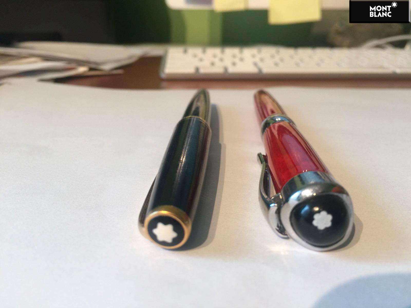 Mont Blanc Ballpoint Pens. Used.  www.a2900.com  a2900 store Online. Canada. USA. Mont Blanc Кулькової ручки. Mont Blanc Шариковые ручки.